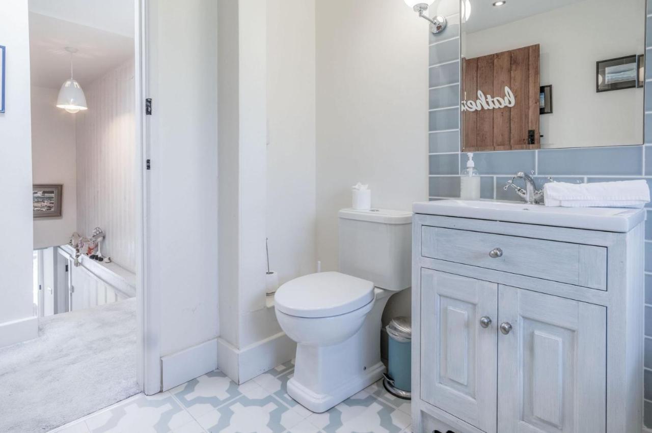 Dollars Cottage - 4 Bedroom Cottage - 란제니스 외부 사진