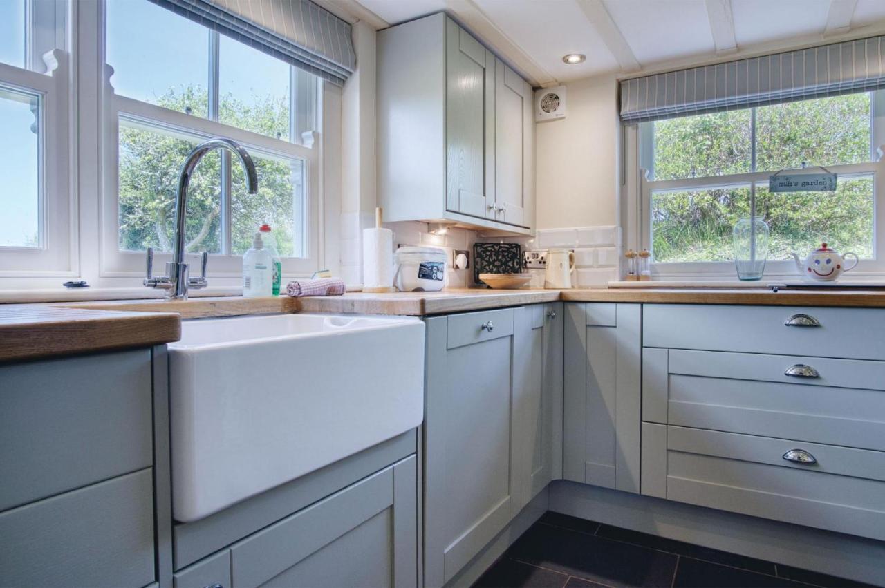 Dollars Cottage - 4 Bedroom Cottage - 란제니스 외부 사진